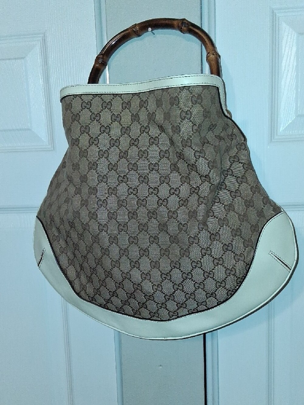 Gucci Brown GG Canvas Hobo with Bamboo Handle and Cream Trim - Picture 3 of 13